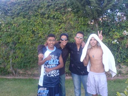badr....hafid....kfita and biiiiiiiig